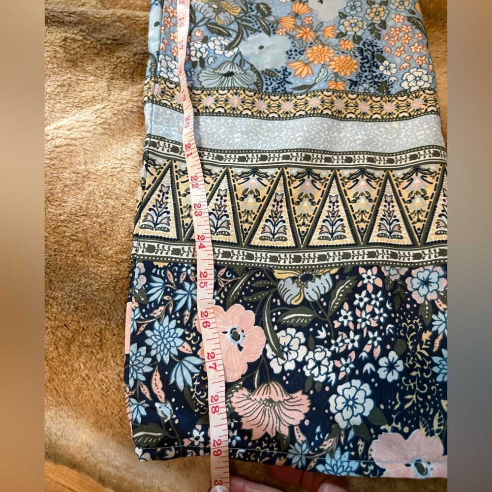 BOG Collective Floral Wide Leg Pantsuit with Crochet Top. Size women’s medium. - Picture 8 of 8
